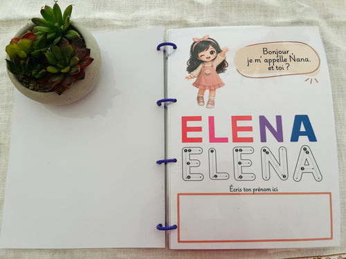 Je me présente avec Nana – Livre d'activités personnalisable
